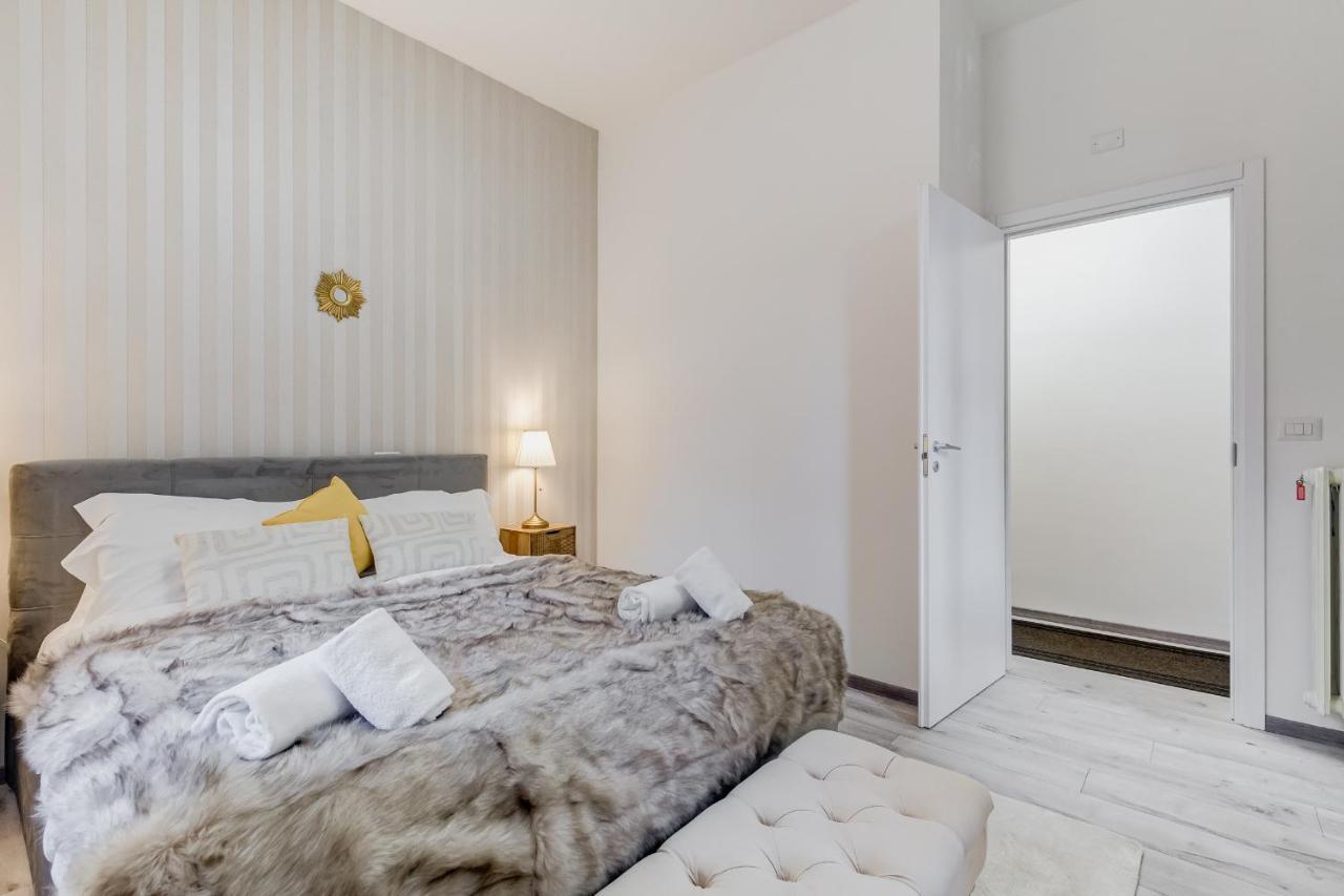 רומא Jmartins Colosseo Suites מראה חיצוני תמונה