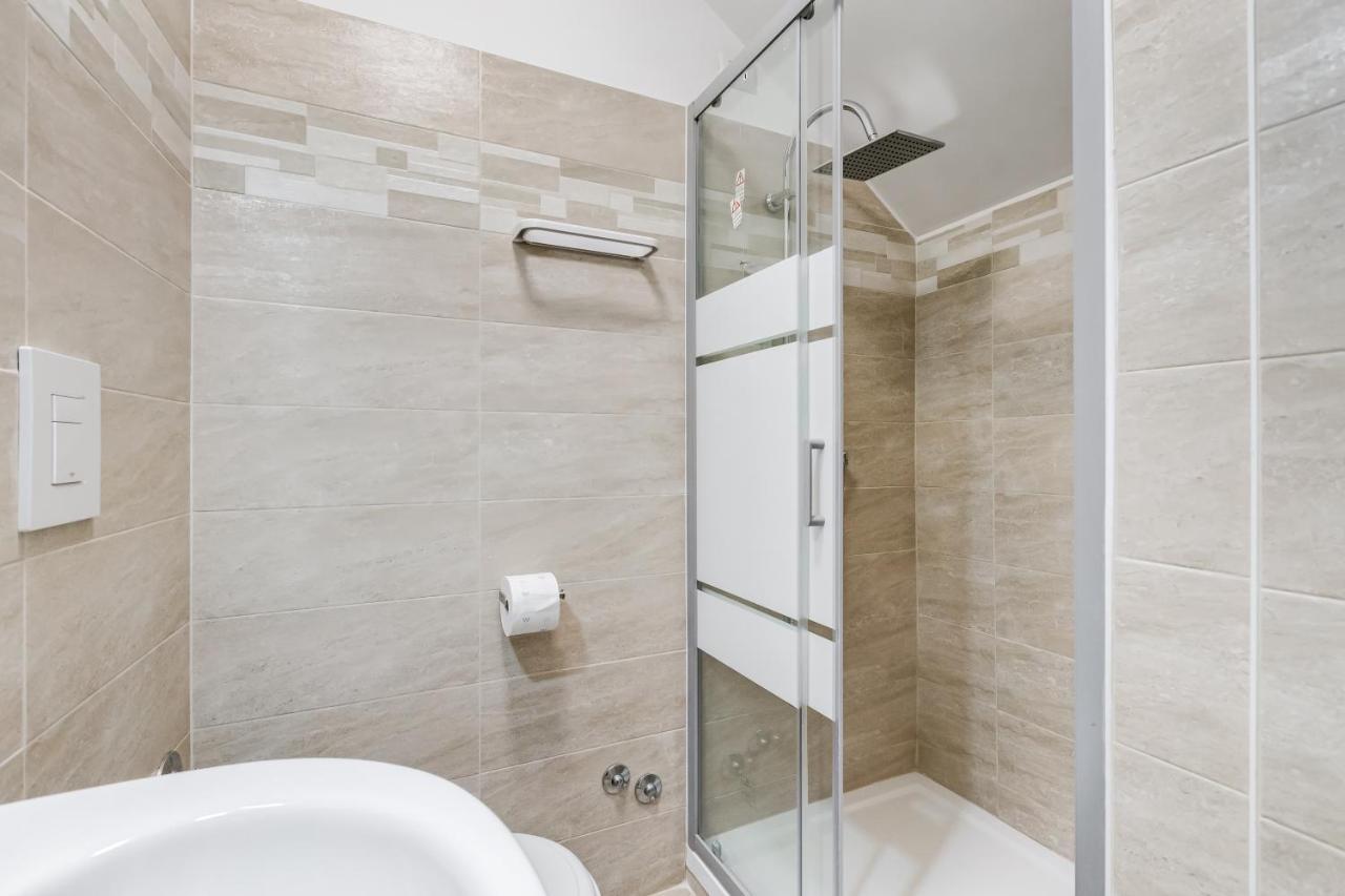 רומא Jmartins Colosseo Suites מראה חיצוני תמונה