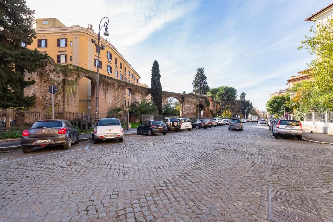 רומא Jmartins Colosseo Suites מראה חיצוני תמונה