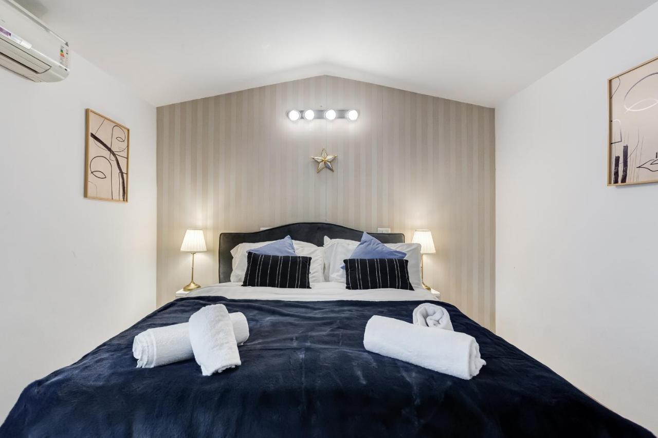 רומא Jmartins Colosseo Suites מראה חיצוני תמונה