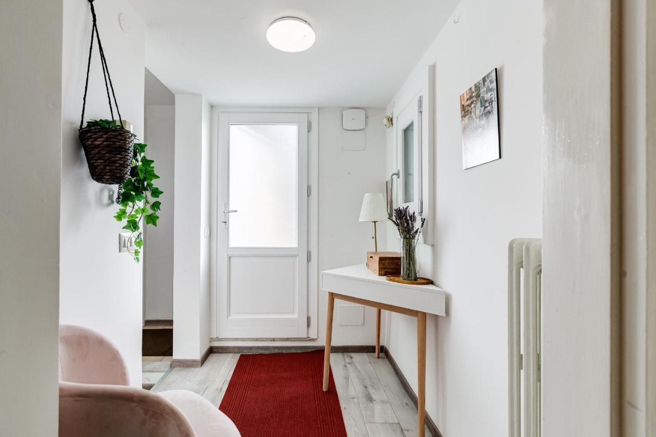 רומא Jmartins Colosseo Suites מראה חיצוני תמונה