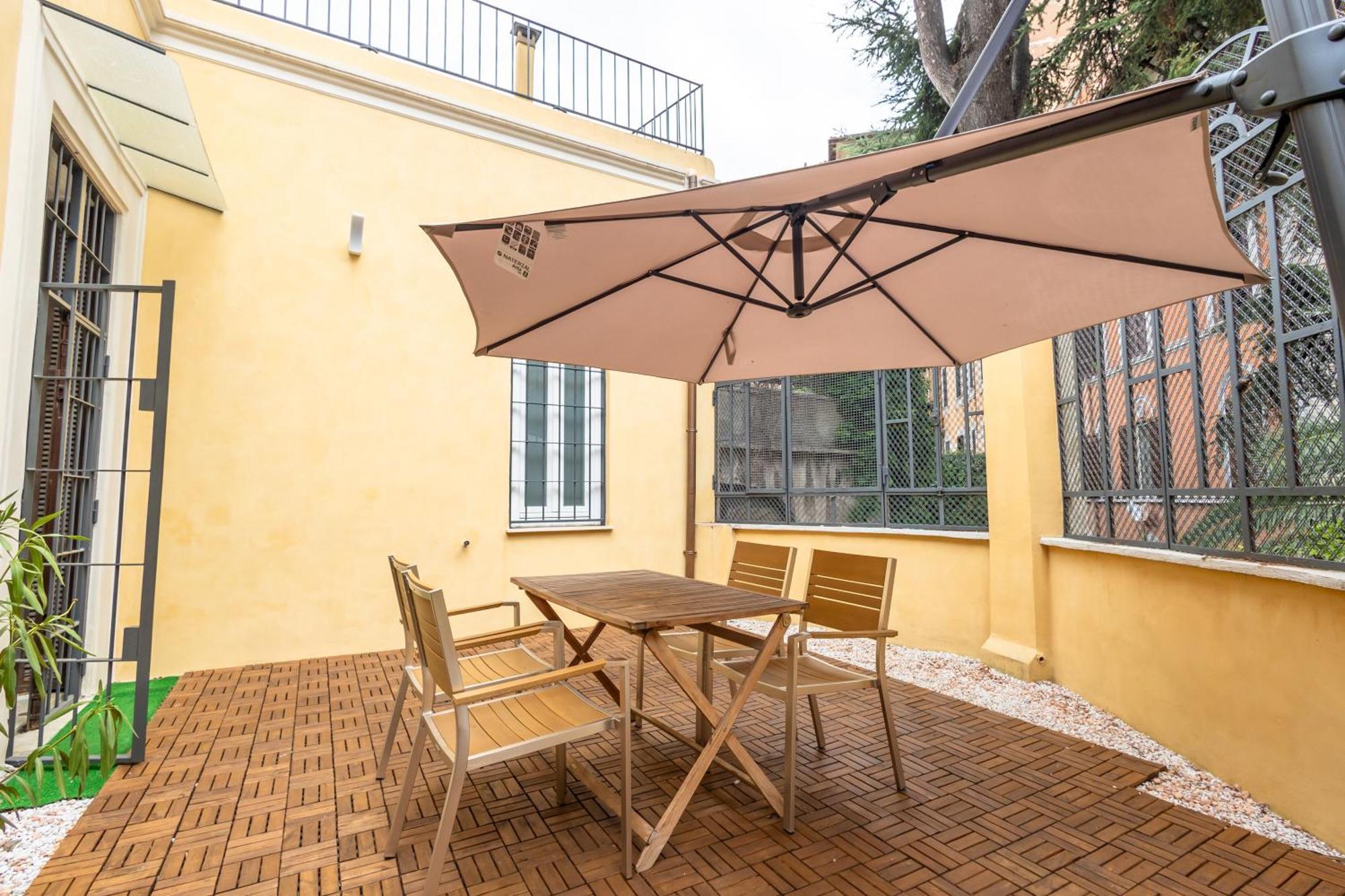 רומא Jmartins Colosseo Suites מראה חיצוני תמונה